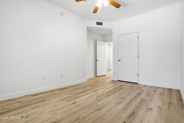 5350 E DEER VALLEY Drive 2435, Phoenix, AZ 85054