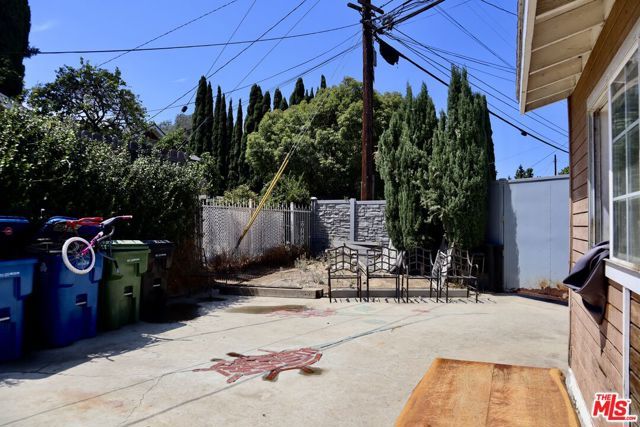 338 W Avenue 37, Los Angeles, CA 90065