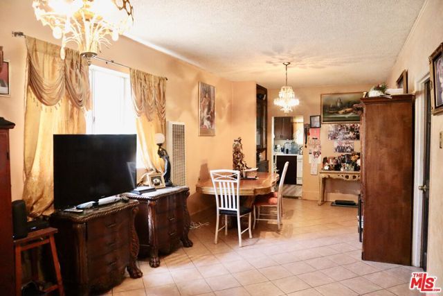 338 W Avenue 37, Los Angeles, CA 90065