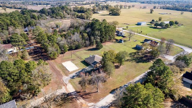 16785 S Lakeview Dr, Troup, TX 75789