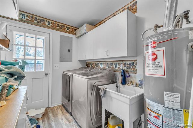 47349 Nita Drive, Shelby Twp, MI 48317