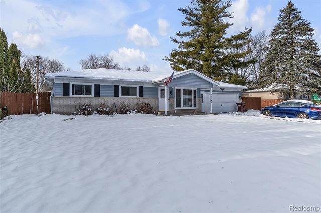 47349 Nita Drive, Shelby Twp, MI 48317