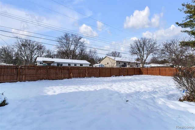 47349 Nita Drive, Shelby Twp, MI 48317