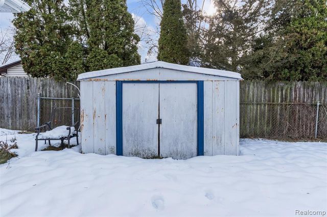 47349 Nita Drive, Shelby Twp, MI 48317