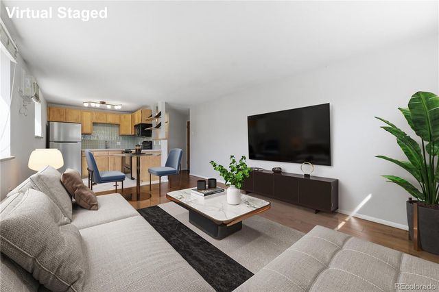 1759 N Gilpin Street 102, Denver, CO 80218