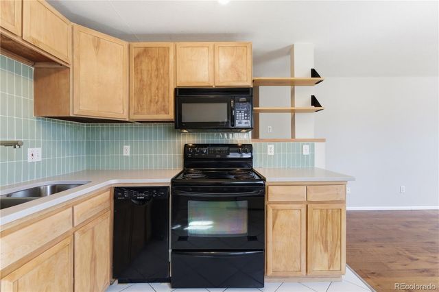 1759 N Gilpin Street 102, Denver, CO 80218
