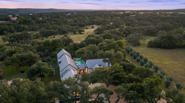 599 Dario DR, Dripping Springs, TX 78620
