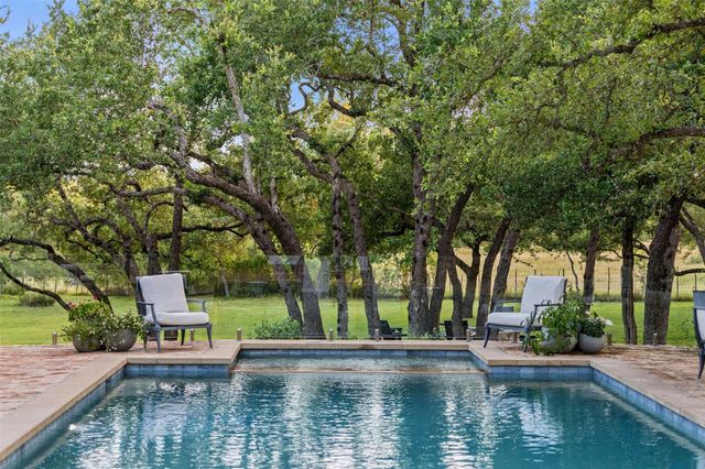 599 Dario DR, Dripping Springs, TX 78620