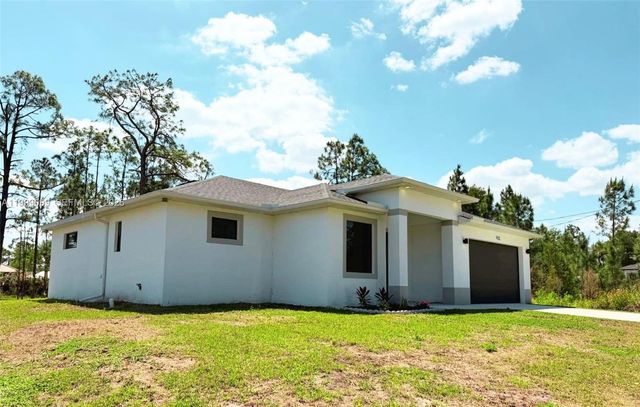 902 Magnolia Avenue, Lehigh Acres, FL 33972