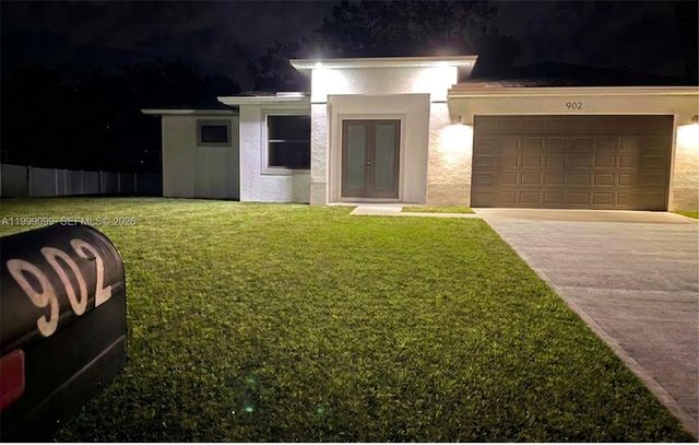 902 Magnolia Avenue, Lehigh Acres, FL 33972