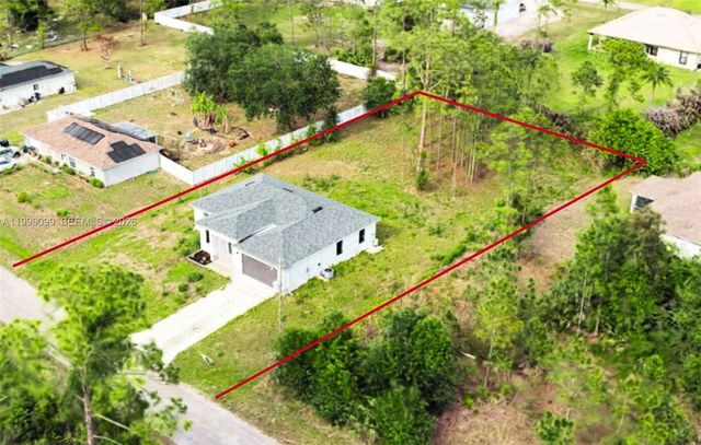 902 Magnolia Avenue, Lehigh Acres, FL 33972