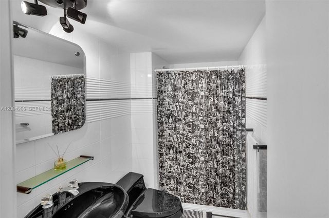 5 Island Avenue 12C, Miami Beach, FL 33139
