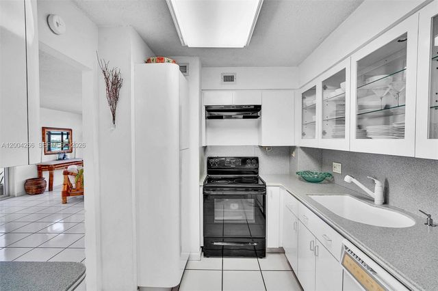 5 Island Avenue 12C, Miami Beach, FL 33139