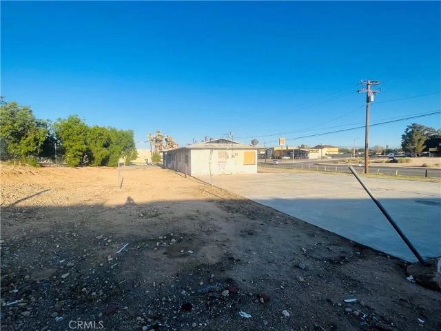 15720 Mojave Drive, Victorville, CA 92394