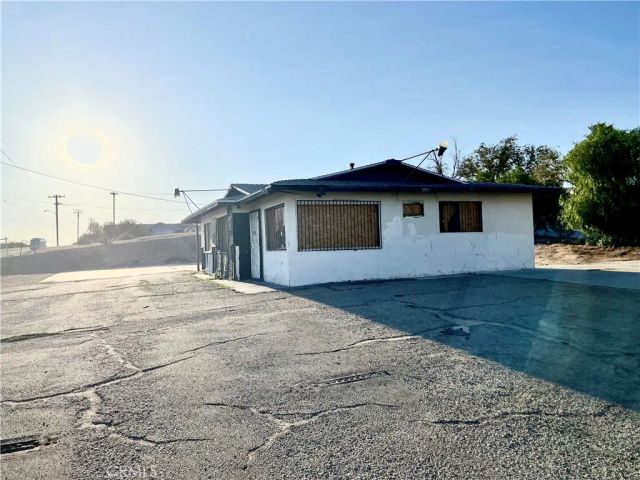 15720 Mojave Drive, Victorville, CA 92394