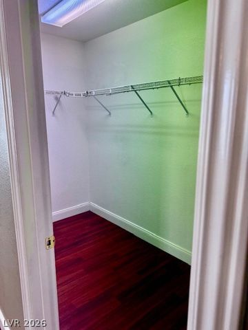 1485 Falling Snow Avenue, Las Vegas, NV 89183