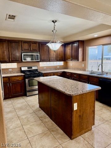 1485 Falling Snow Avenue, Las Vegas, NV 89183