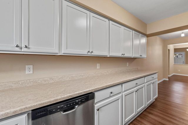 412 N Chicago AVENUE, South Milwaukee, WI 53172