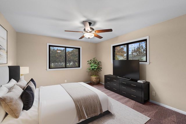 412 N Chicago AVENUE, South Milwaukee, WI 53172