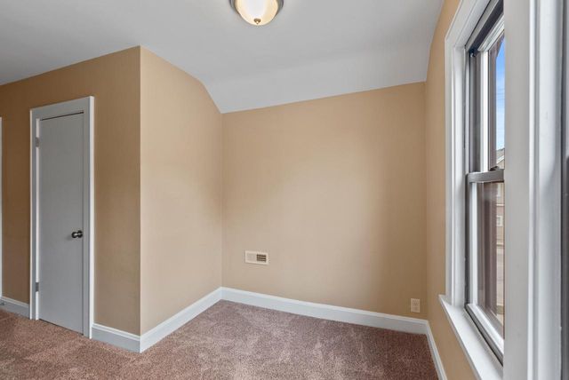 412 N Chicago AVENUE, South Milwaukee, WI 53172