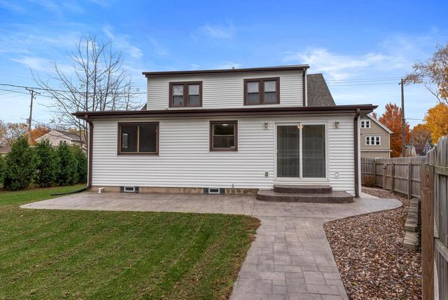 412 N Chicago AVENUE, South Milwaukee, WI 53172