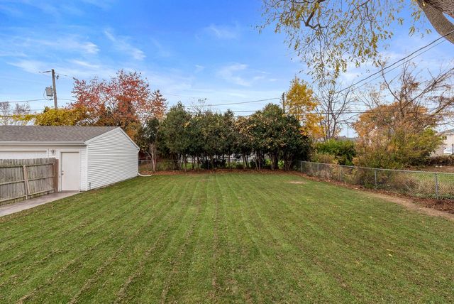 412 N Chicago AVENUE, South Milwaukee, WI 53172