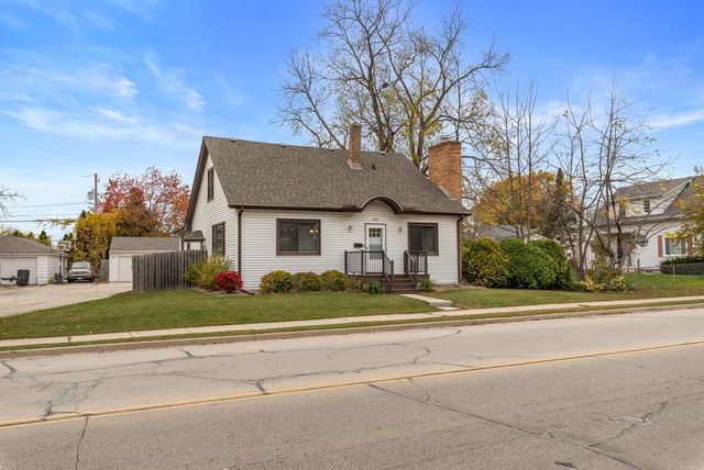 412 N Chicago AVENUE, South Milwaukee, WI 53172