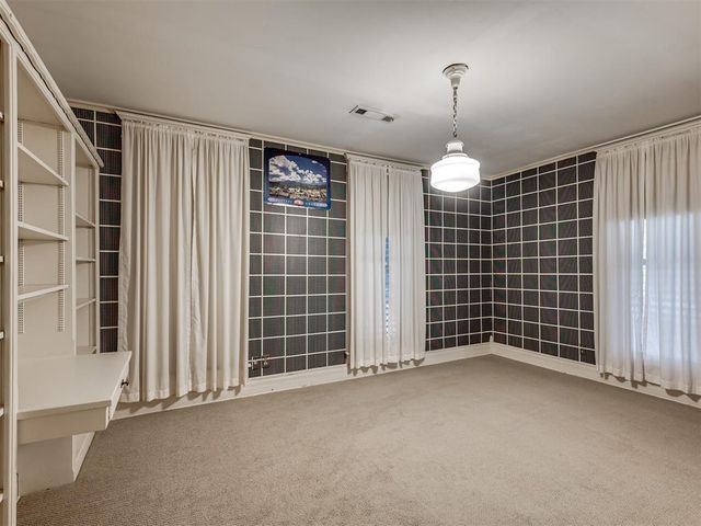 702 N Park Avenue, Shawnee, OK 74801