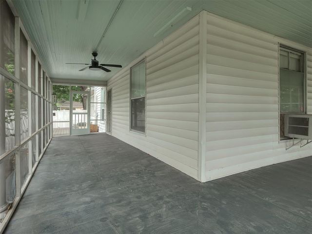 702 N Park Avenue, Shawnee, OK 74801