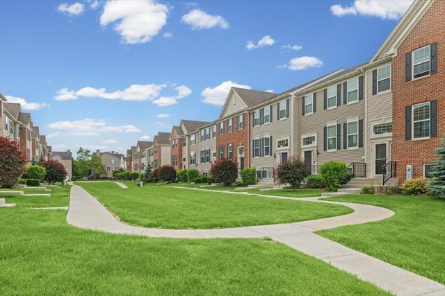 300 Lionel Drive, Grayslake, IL 60030
