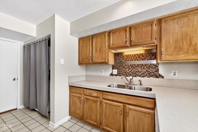 4775 Stansbury Lane, Indianapolis, IN 46254