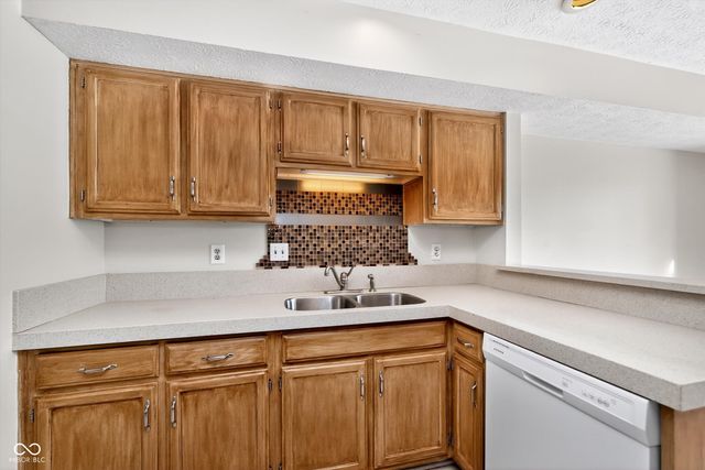 4775 Stansbury Lane, Indianapolis, IN 46254