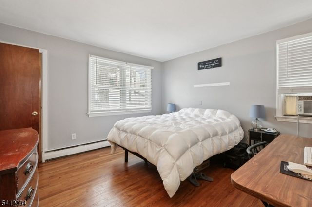 86 Kakeout Rd, Butler Boro, NJ 07405