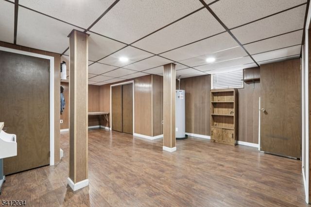 86 Kakeout Rd, Butler Boro, NJ 07405