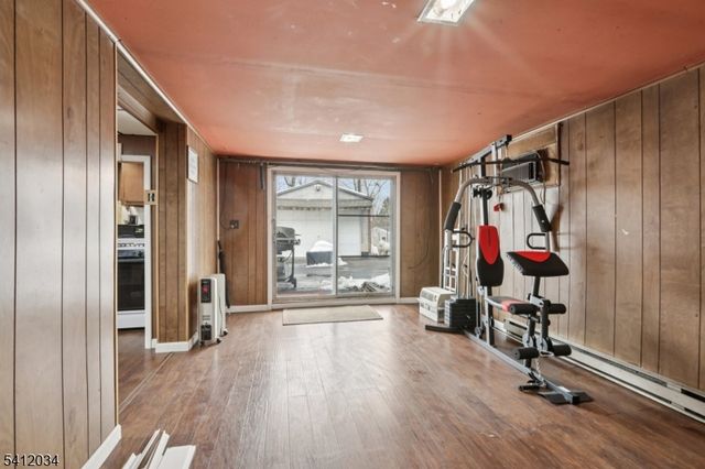 86 Kakeout Rd, Butler Boro, NJ 07405