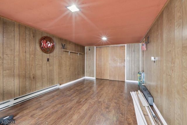 86 Kakeout Rd, Butler Boro, NJ 07405