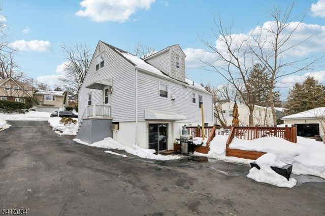 86 Kakeout Rd, Butler Boro, NJ 07405