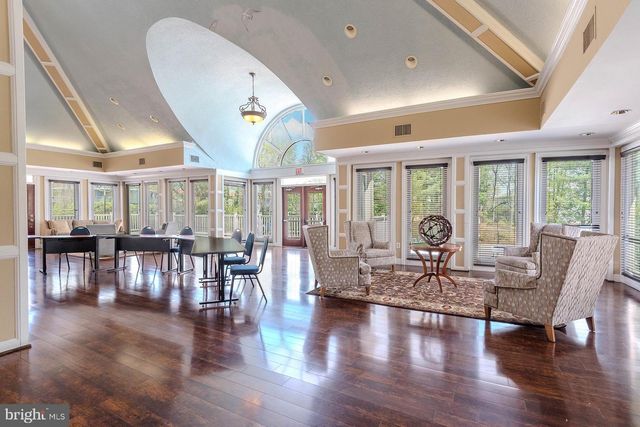 2134 COMMISSARY CIR, Odenton, MD 21113