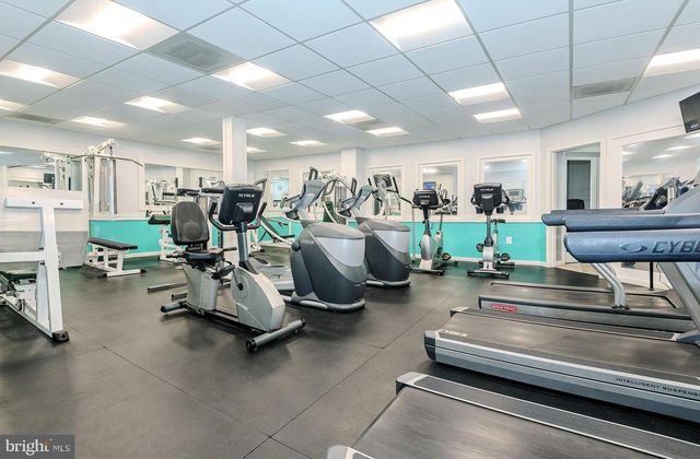 2134 COMMISSARY CIR, Odenton, MD 21113