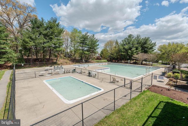 2134 COMMISSARY CIR, Odenton, MD 21113