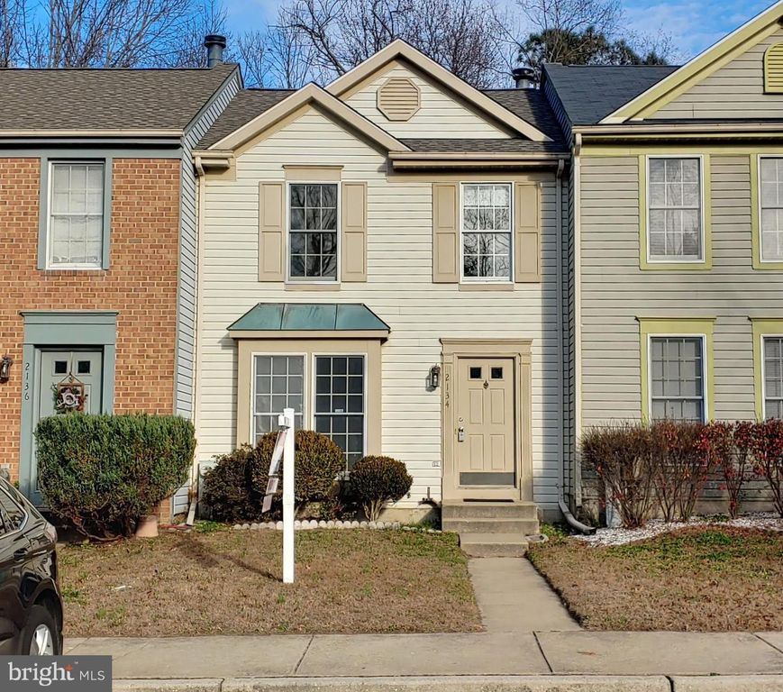 2134 COMMISSARY CIR, Odenton, MD 21113