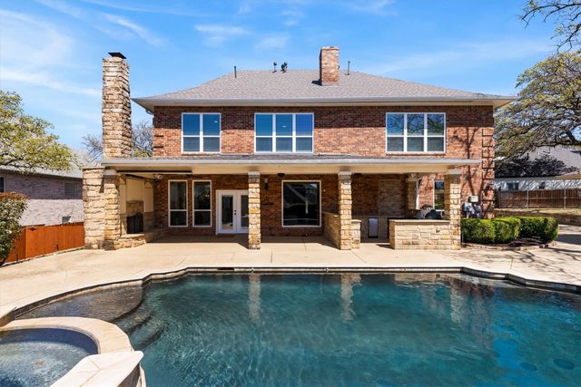 1313 Burgundy Court, Southlake, TX 76092