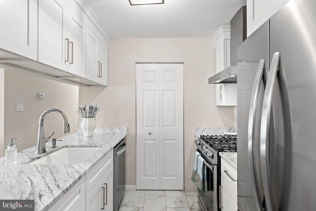 1956 THE WOODS II, Cherry Hill, NJ 08003
