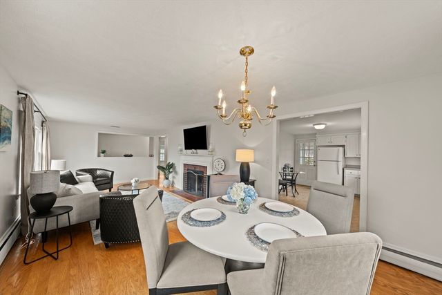 155 Cochrane St, Melrose, MA 02176