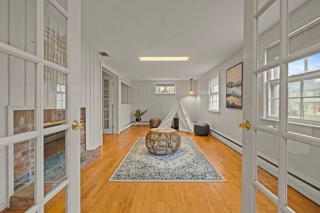 155 Cochrane St, Melrose, MA 02176