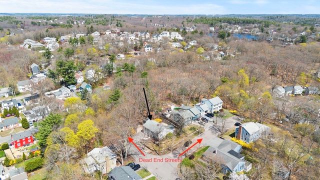 155 Cochrane St, Melrose, MA 02176