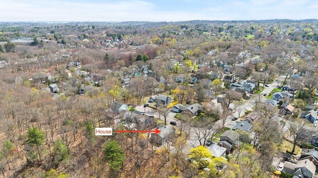 155 Cochrane St, Melrose, MA 02176