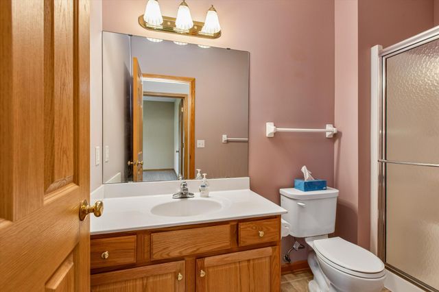 505 Holly Lane N, Oakdale, MN 55128