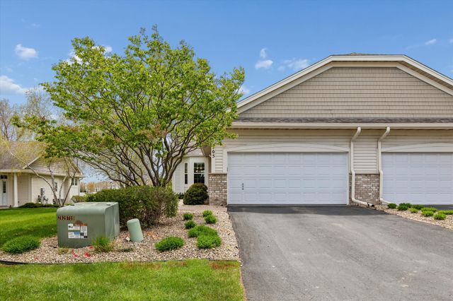 505 Holly Lane N, Oakdale, MN 55128