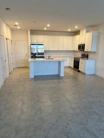 3862 KNOTTY PINE STREET, St Cloud, FL 34772